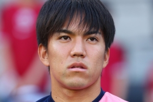 记者：沙尔克04有意日本中场田中聪，杜塞尔多夫降级后仅100万欧